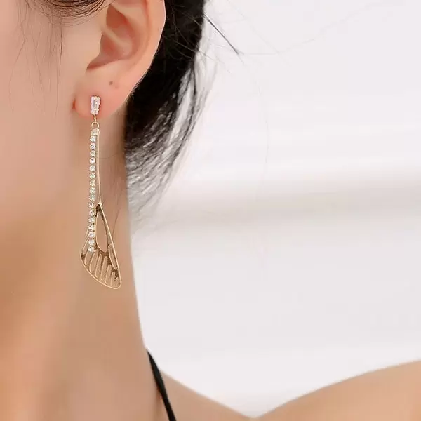 Elegant Wings Rhinestone Alloy Earring