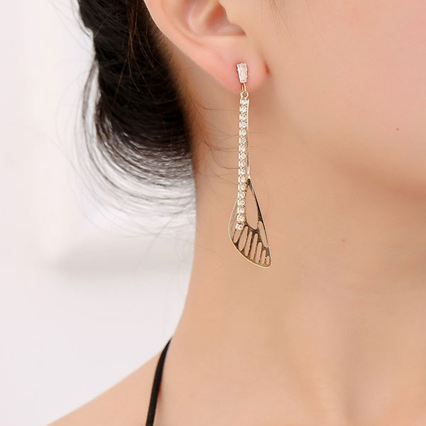 Elegant Wings Rhinestone Alloy Earring