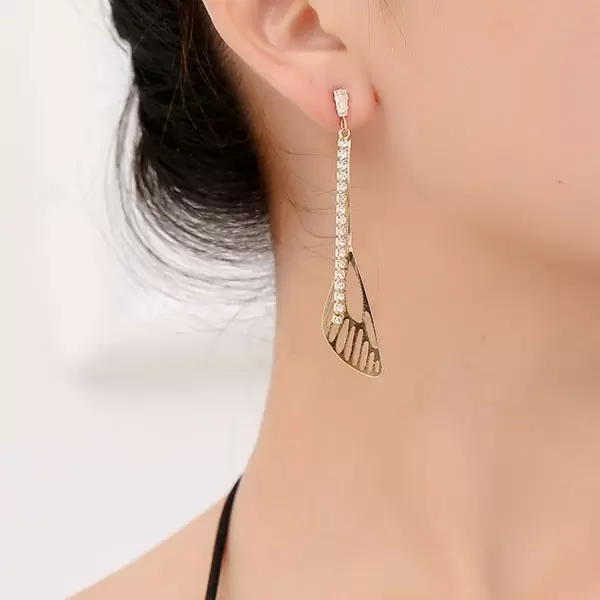 Elegant Wings Rhinestone Alloy Earring