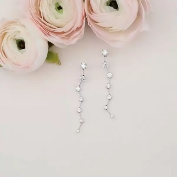 Handmade 7-Stone Round Cut Dancing Earrings