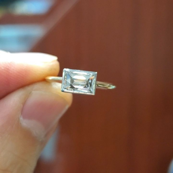 1.5 CT Baguette Cut Lab-created Gemstone Engagement Ring in Sterling Silver