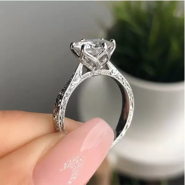 2CT Engraved 6-Prong  Round Brilliant Cut Diamond Ring