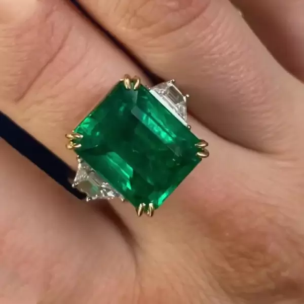 14ct Emerald Cut Three Stone Engagement Ring