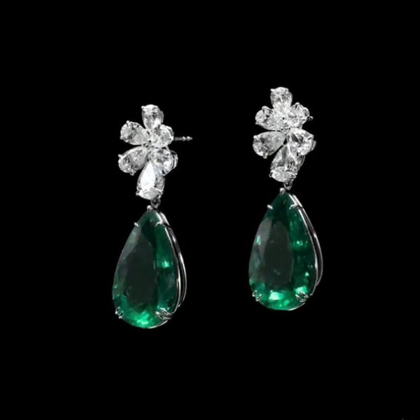 7.25ct Pear Cut Emerald Drop Earrings