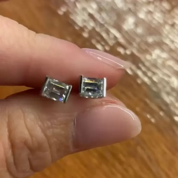 1ct Baguette Half-bezel  Stud Earrings