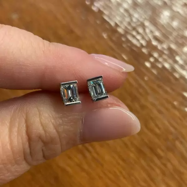 1ct Baguette Half-bezel  Stud Earrings