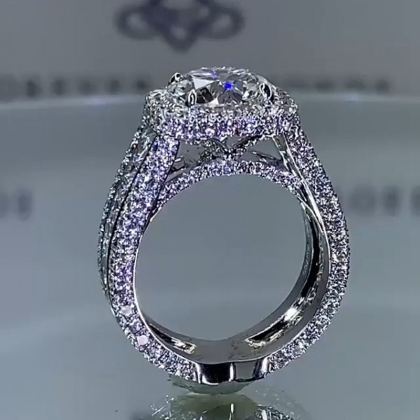 Handmade Halo Design 2.0 CT Round Cut Engagement Ring