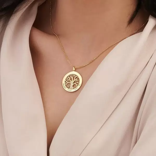 Name Engraving Family Tree Disc Pendant Necklace