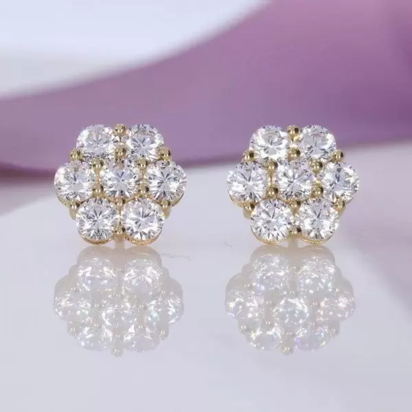 4ctw Flower Design Stud Earrings in Gold
