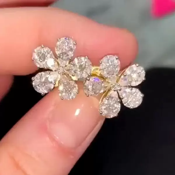 7.5ct Pear Cut White Sapphire Flower Stud Earrings in Gold