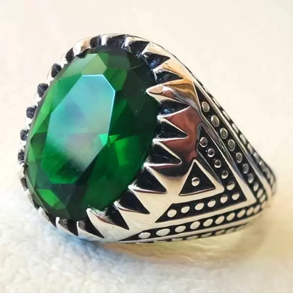 Handmade Thai silver Emerald Men's Ring
