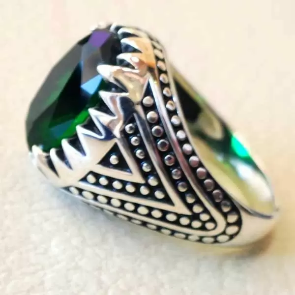Handmade Thai silver Emerald Men's Ring