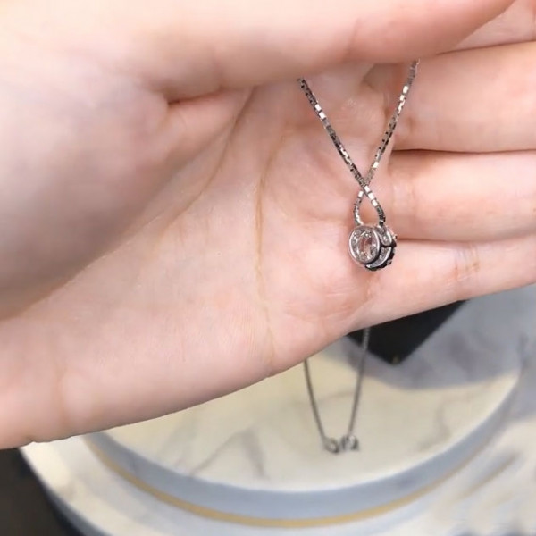 2.5ct Round Cut White Sapphire Classic Pendant Necklace