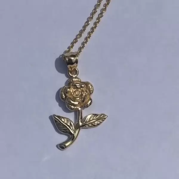 Handmade Rose Pendent Women's Necklace