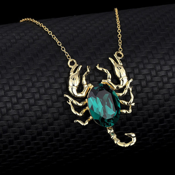 Halloween Gift 2ct Scorpion Pendant Necklace in Sterling Silver