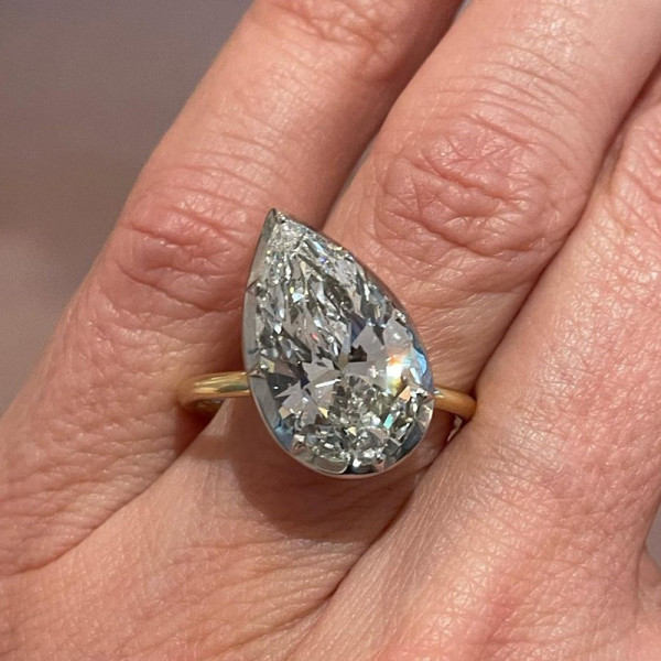 6.2ct Tilted Pear Cut Simple Two Tone Engagement Ring