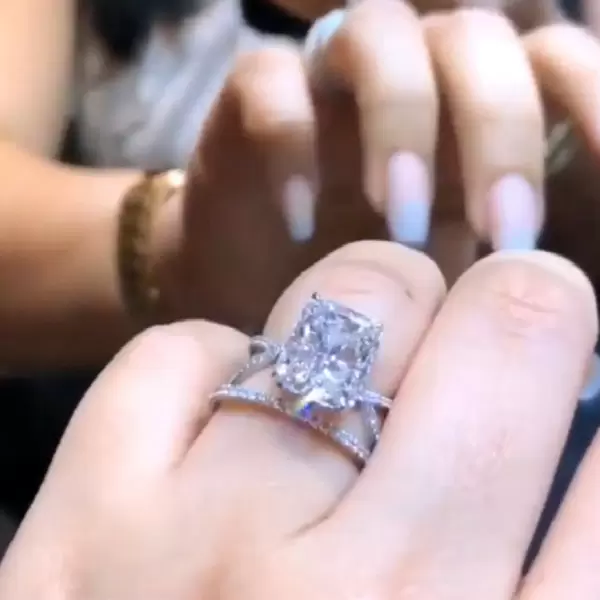 6ct Cushion Cut White Sapphire 2pcs Bridal Set