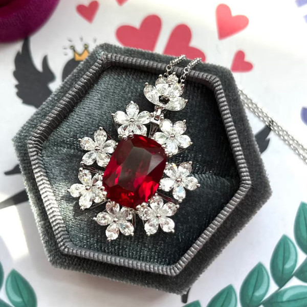 Vintage 12ct Cushion Cut Ruby Flower Necklace