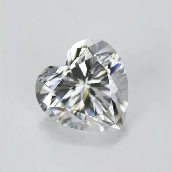 SayaBling Heart Cut 5A Lab-Created White Color Gemstone