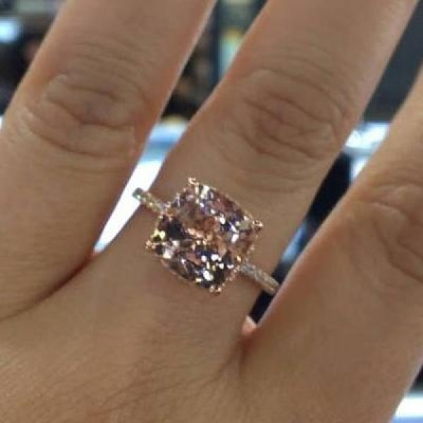 3.85ct Cushion Cut 3pcs Bridal Set in Rose Gold
