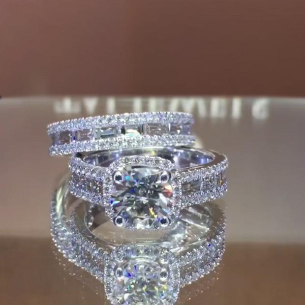 2ct Round Cut White Sapphire 2pcs Bridal Set