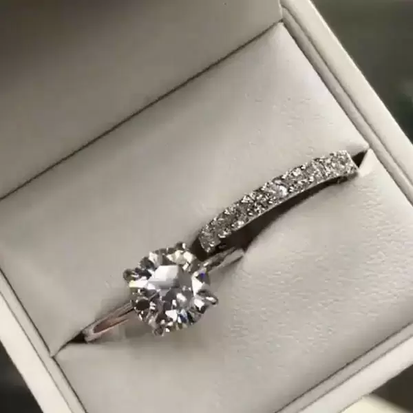 1.25ct Round Cut White Sapphire 2pcs Bridal Set