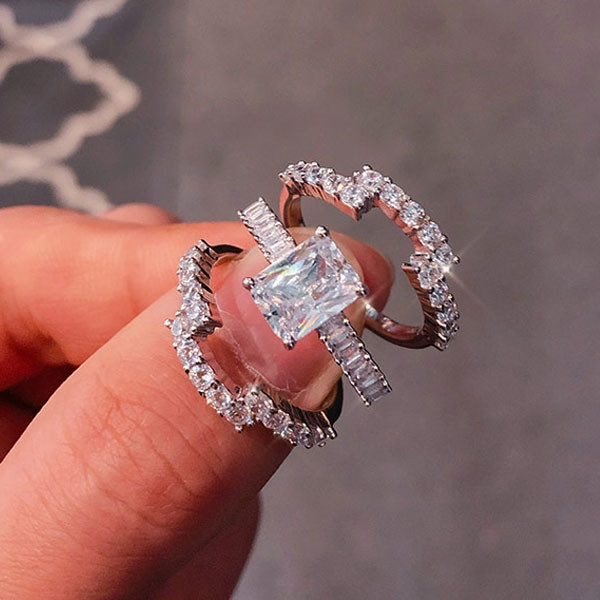 4ct Radiant Cut White Sapphire 3pcs Bridal Set