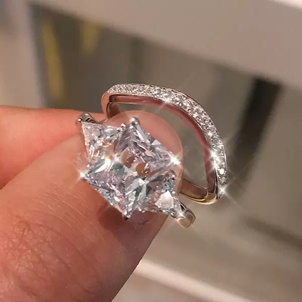 5.5ct Radiant Cut White Sapphire 2pcs Bridal Set