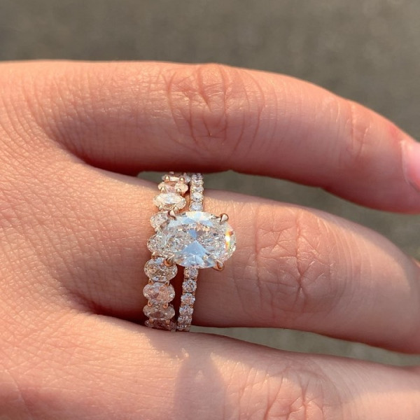 Handmade 2.65CT Oval Cut Ring Set in Rose Gold