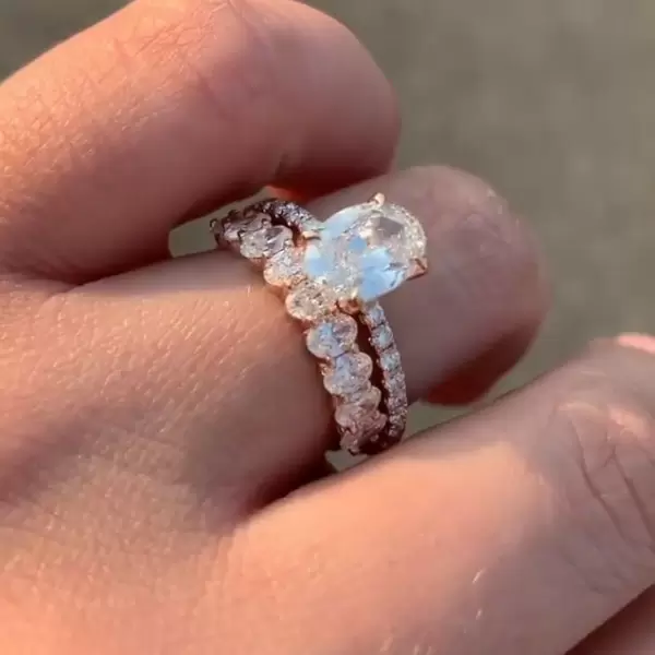 Handmade 2.65CT Oval Cut Ring Set in Rose Gold