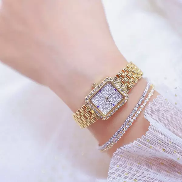 Fashion Shiny Square Dial full Diamond Watch
