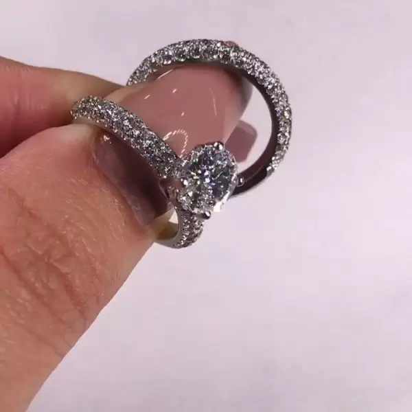 Beautiful Handcrafted Oval Cut 1.5Ct With 3D-Stone Band Wedding Ring Set