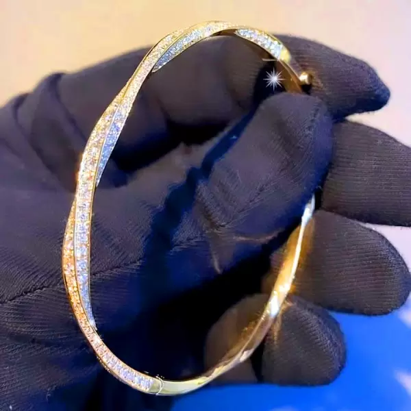 6ctw White Sapphire Paved Twist Mobius Bangle