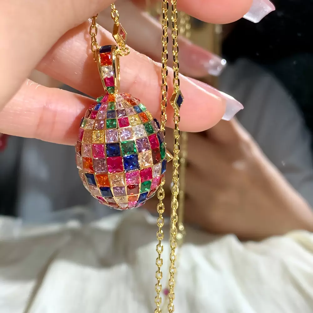 Very pretty necklace