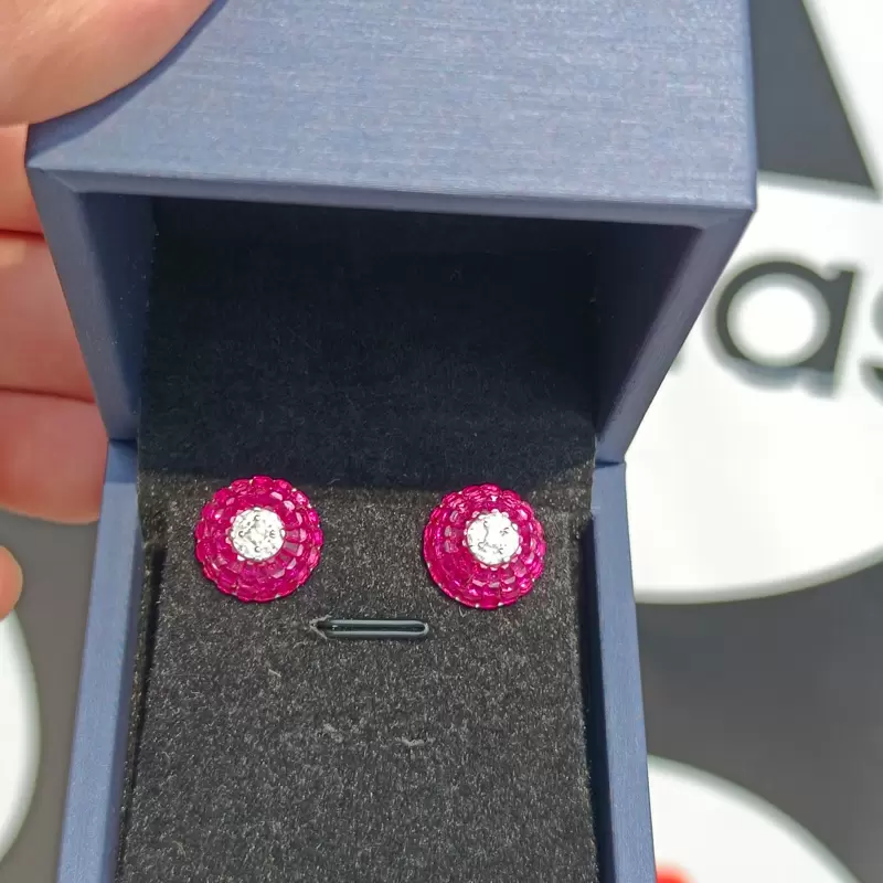 I love it. Perfect 30th birthday gift!