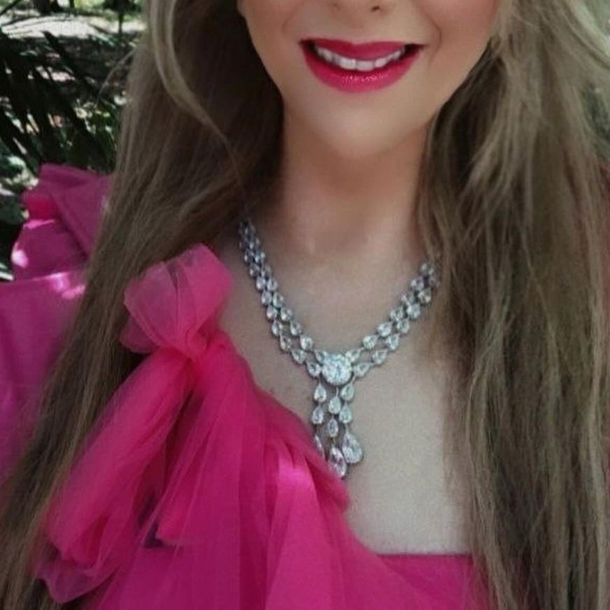 ♥}
