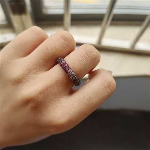 Very well made ring.