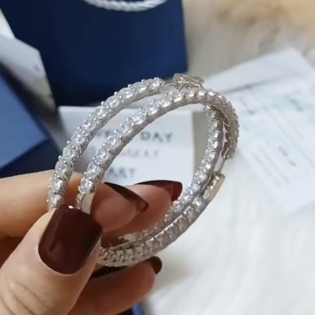 Beautiful earrings!