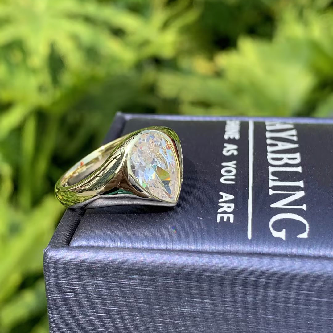Pretty ring