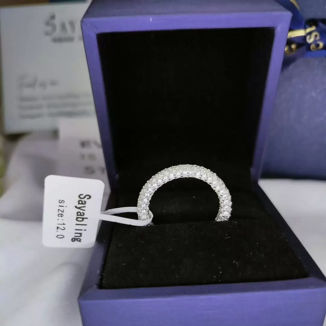 Gorgeous ring