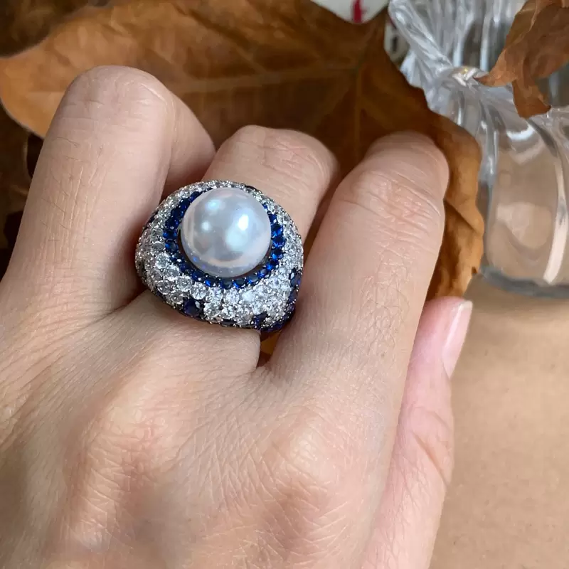 I love this ring.