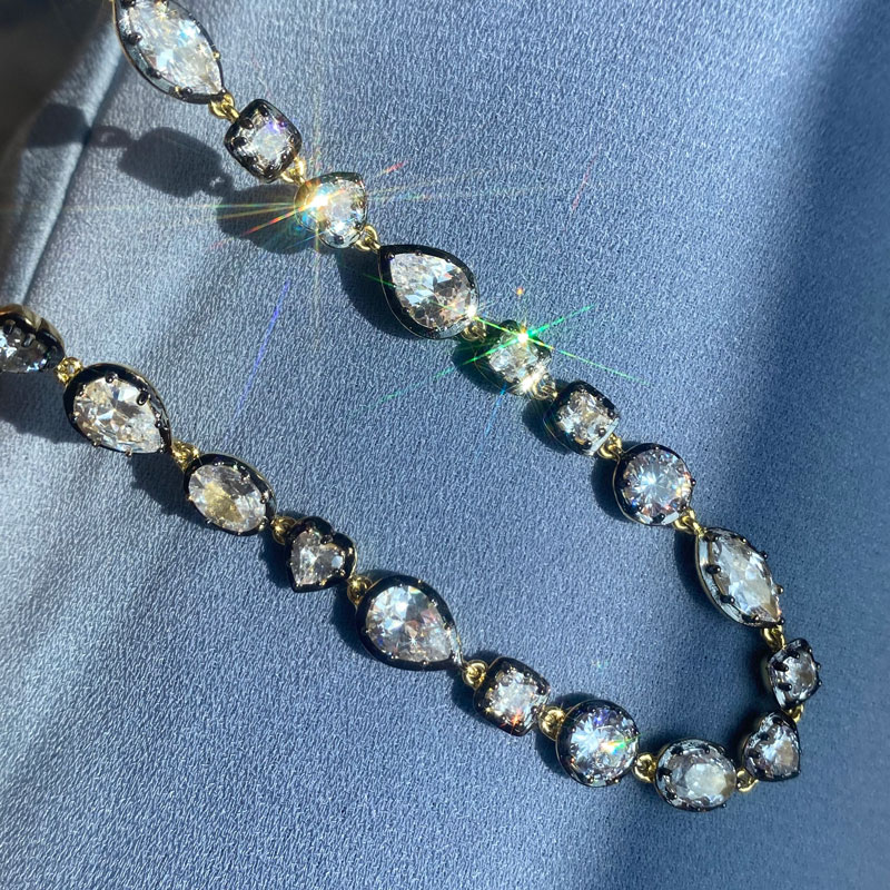 Beautiful necklace...Gorgeous Stone