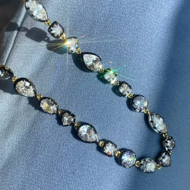 Beautiful necklace...Gorgeous Stone