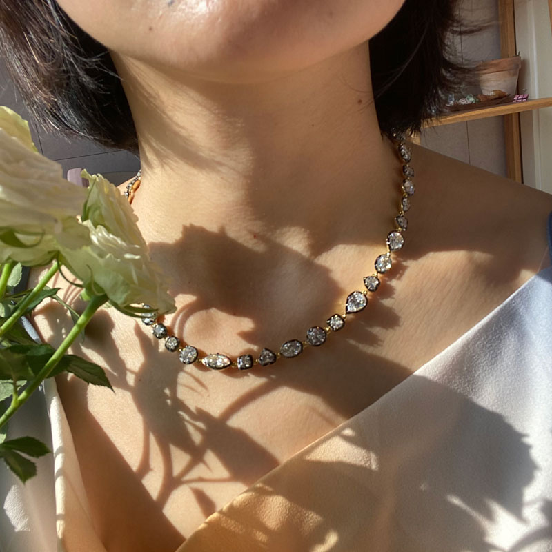 Beautiful necklace...Gorgeous Stone