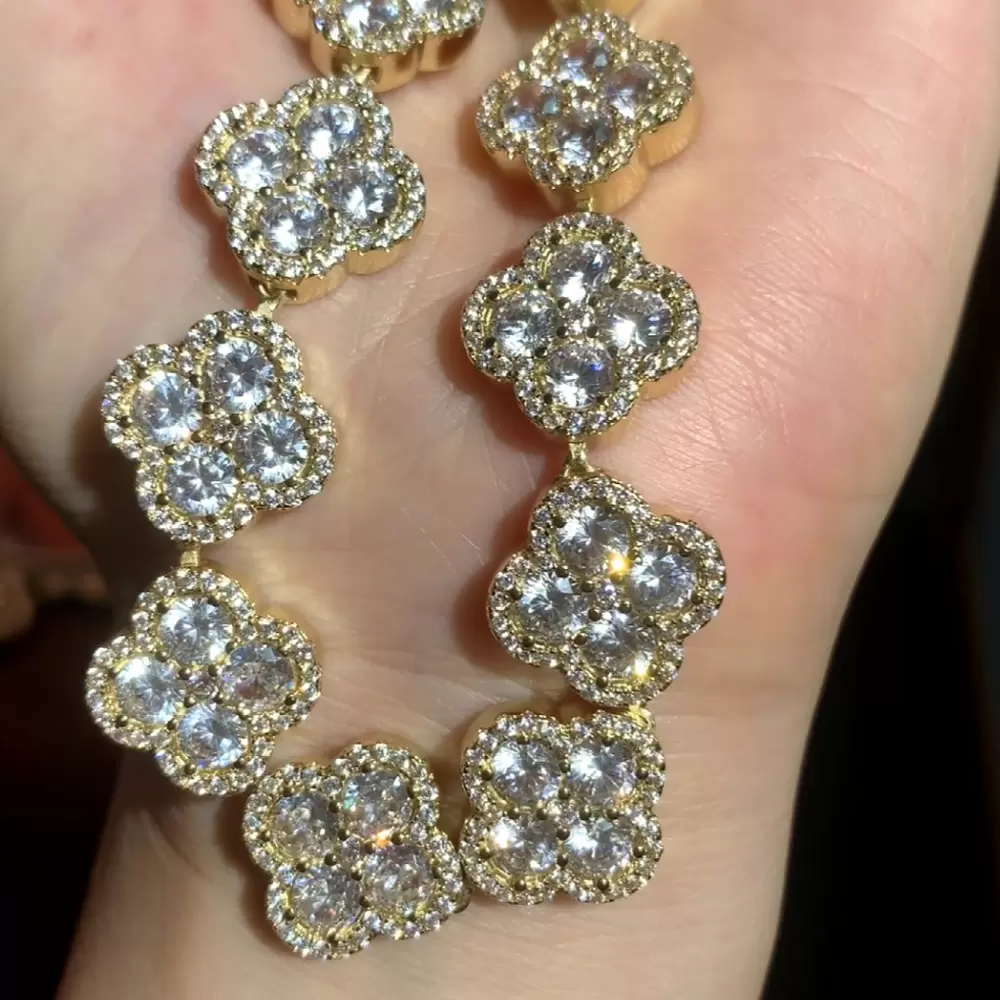 Exquisite and beautiful that exceeded all expectations.